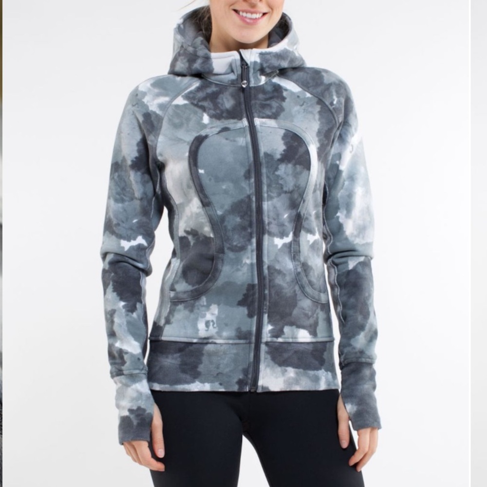 Lululemon Scuba Hoodie
White Coal Tinted Canvas size 10